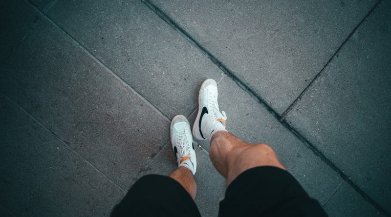 ruyada cami avlusunda ayakkabi dagitmak ne demek